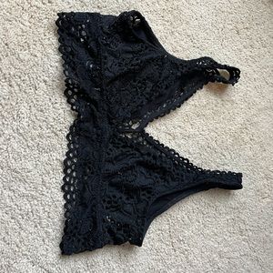 Aerie Black Medium Bralette